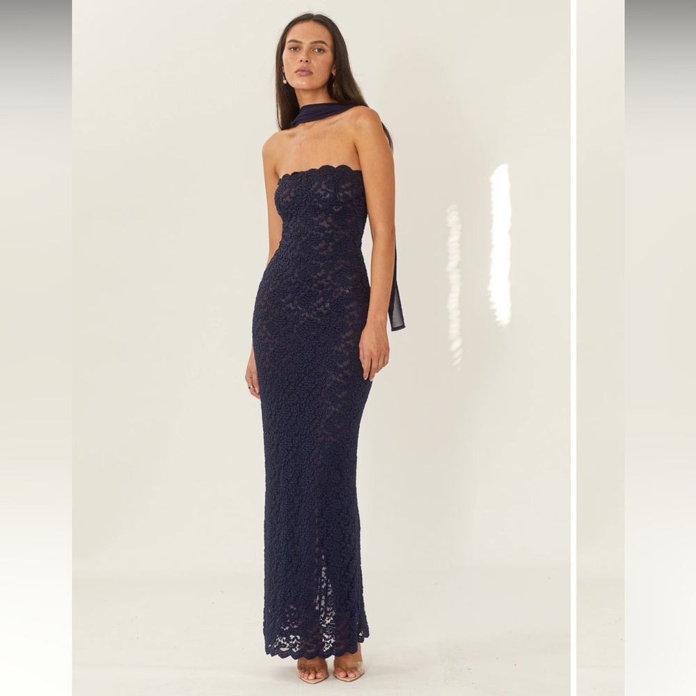 ISO Arcina Ori Meredith Dress